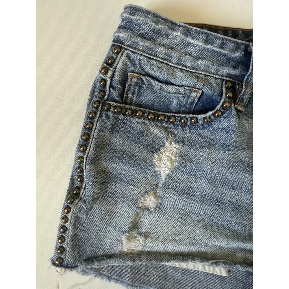 RAILS Austin Studded Denim Shorts Size 25 Mid Rise Raw Hem Button Fly Distressed